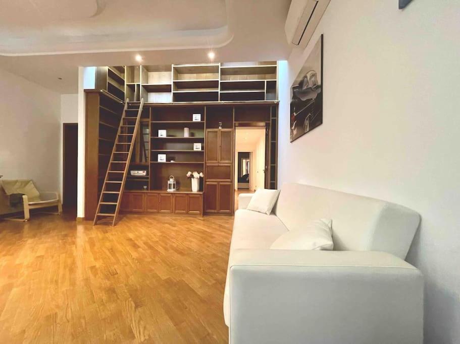 Colosseum Charming Stay โรม ภายนอก รูปภาพ