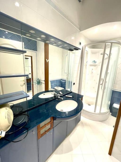 Colosseum Charming Stay โรม ภายนอก รูปภาพ