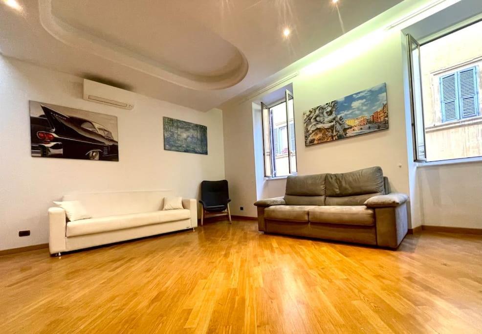Colosseum Charming Stay โรม ภายนอก รูปภาพ